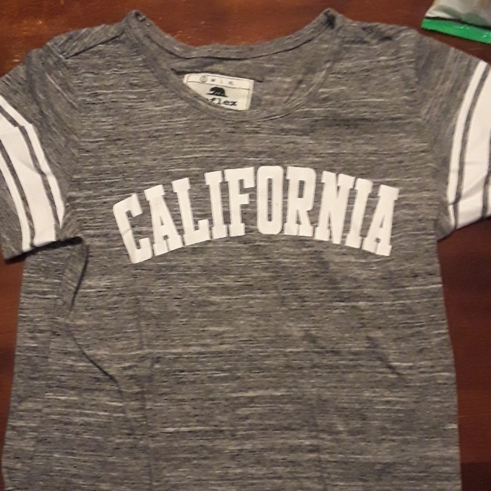 Graphic tee